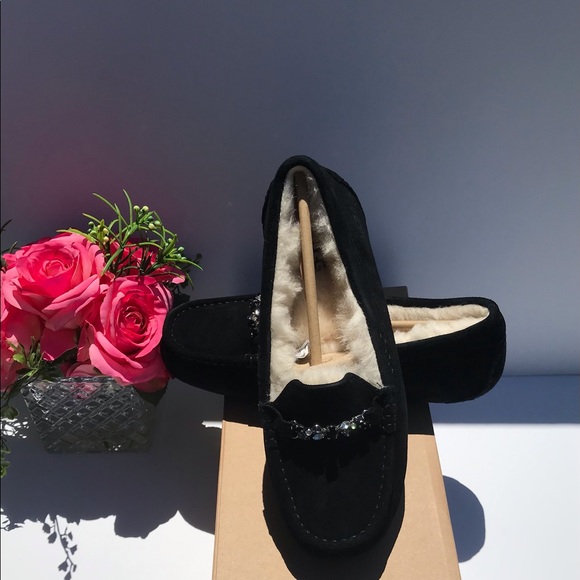 UGG Ansley Charm Gem Slippers - Picture 7 of 11